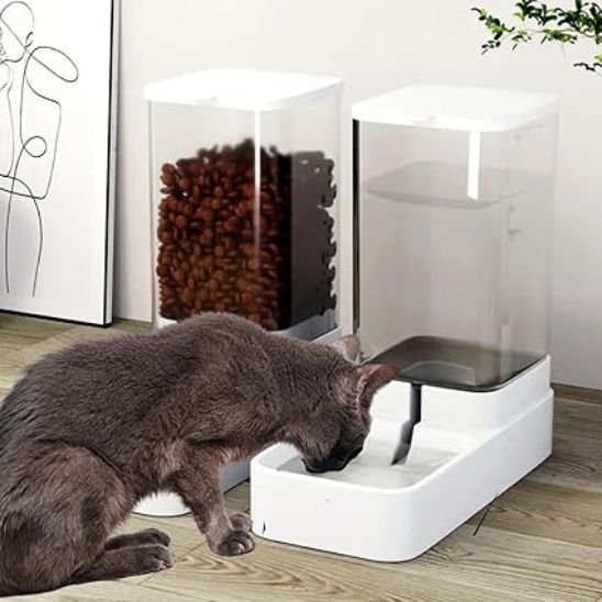 Distributeur de croquettes pour chat 3,8 litres 